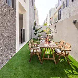 Frank Porter - Damac Hills Veneto Villas Villa Dubai