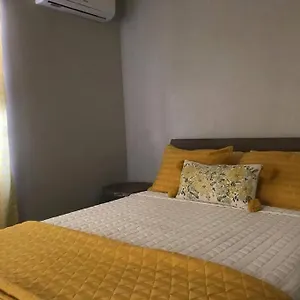Chez Crix Holiday home Roseau