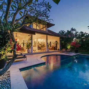 Eight Villa Seminyak (Bali)
